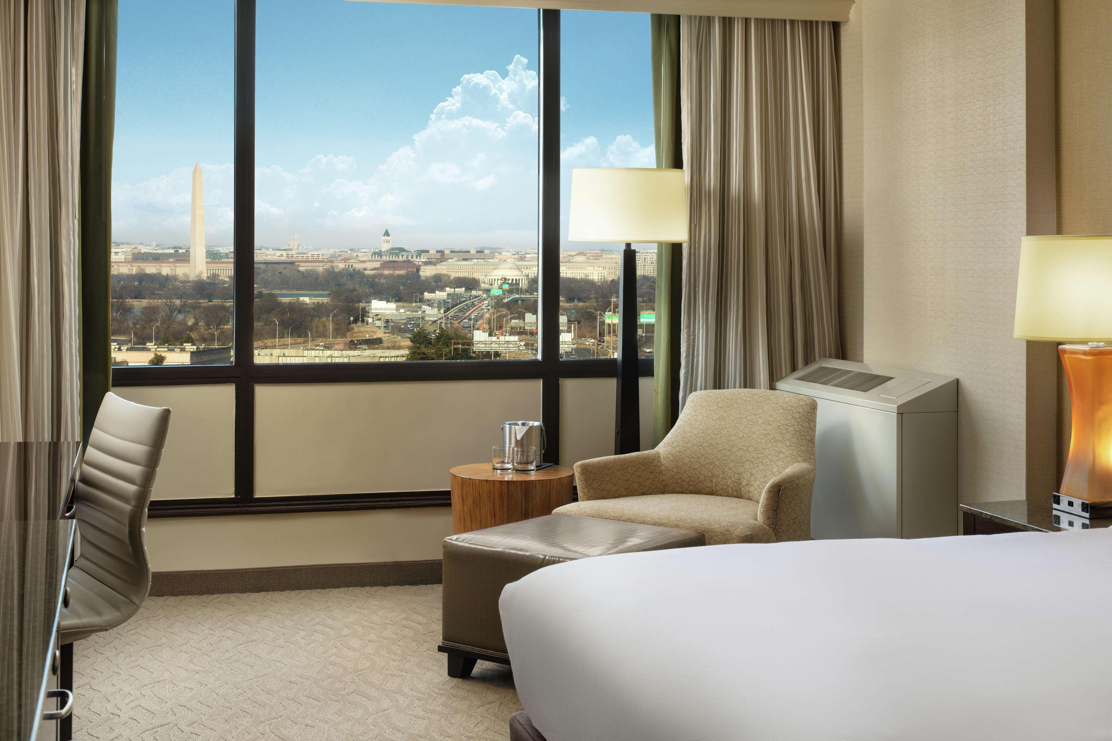 Doubletree By Hilton Washington Dc - Crystal City Арлінгтон Екстер'єр фото